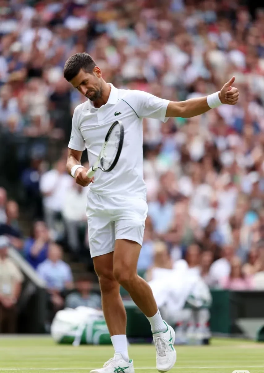 关于西班牙网球队绝地反击世界网球队，德约科维奇高光表现的信息